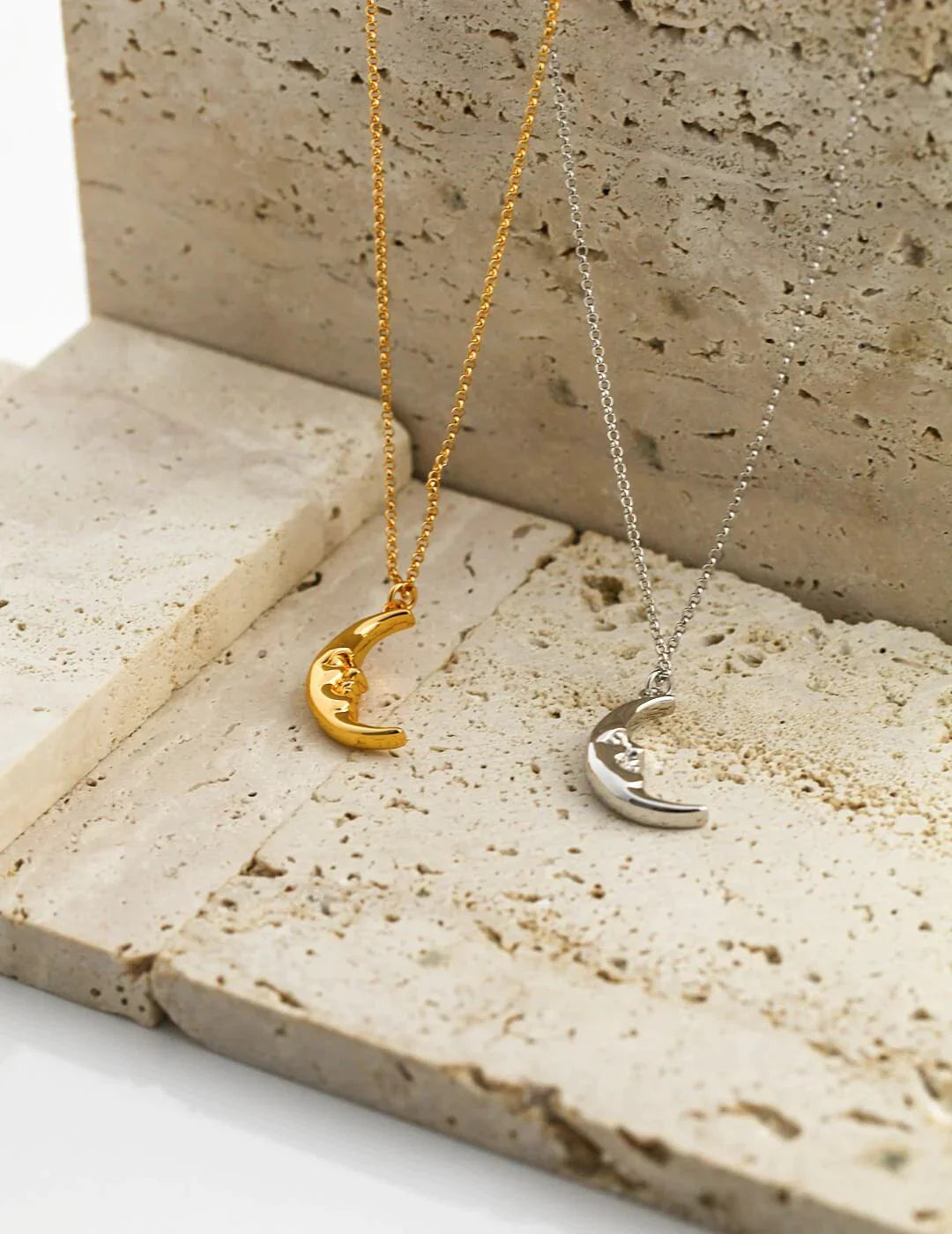 Delicate Crescent Moon Pendant Necklace